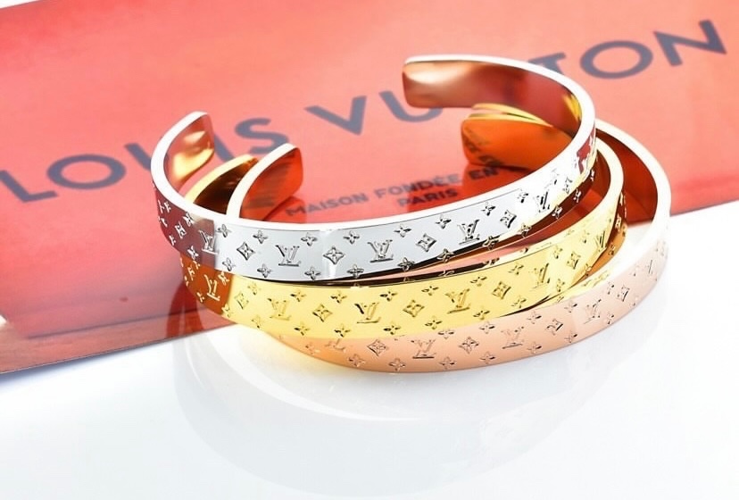 Predám NOVÉ náramky Louis Vuitton plus prstene LV