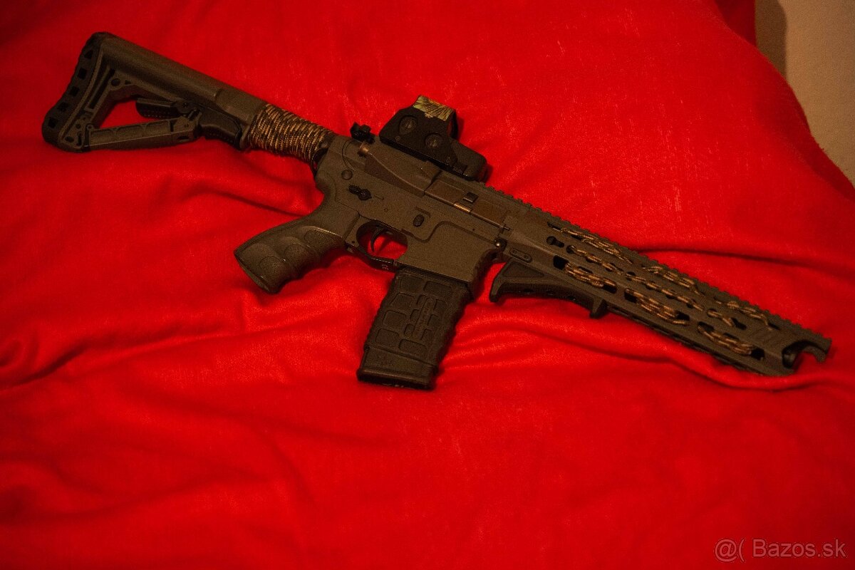 G&G GC16 Predator + prislušenstvo