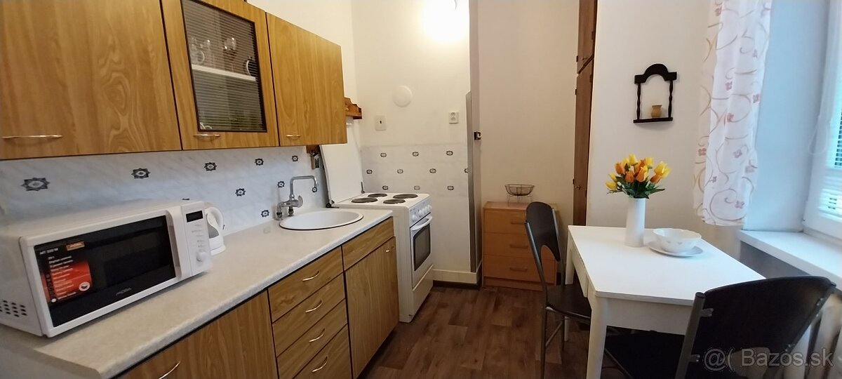 Na prenájom 1-izbový byt Senica Kalinčiakova ul