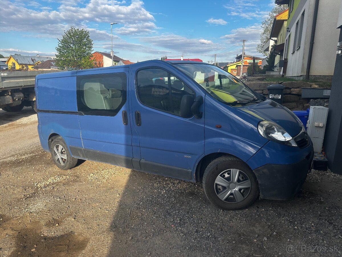 Opel vivaro 2,0 84kw 6 miestne