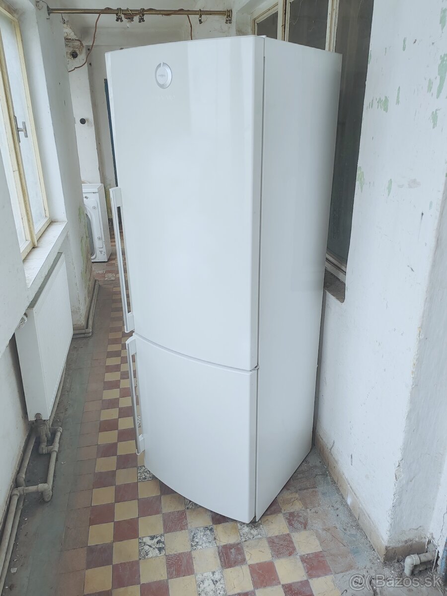 Predám chladničku Gorenje 180cm