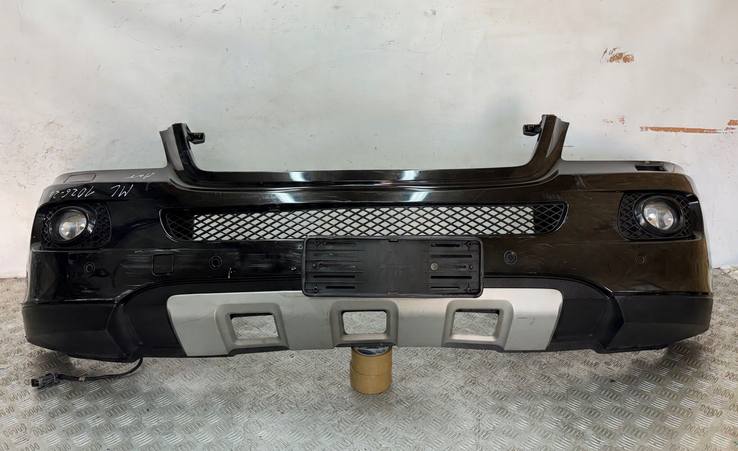 Mercedes ML W164 2008r predný nárazník