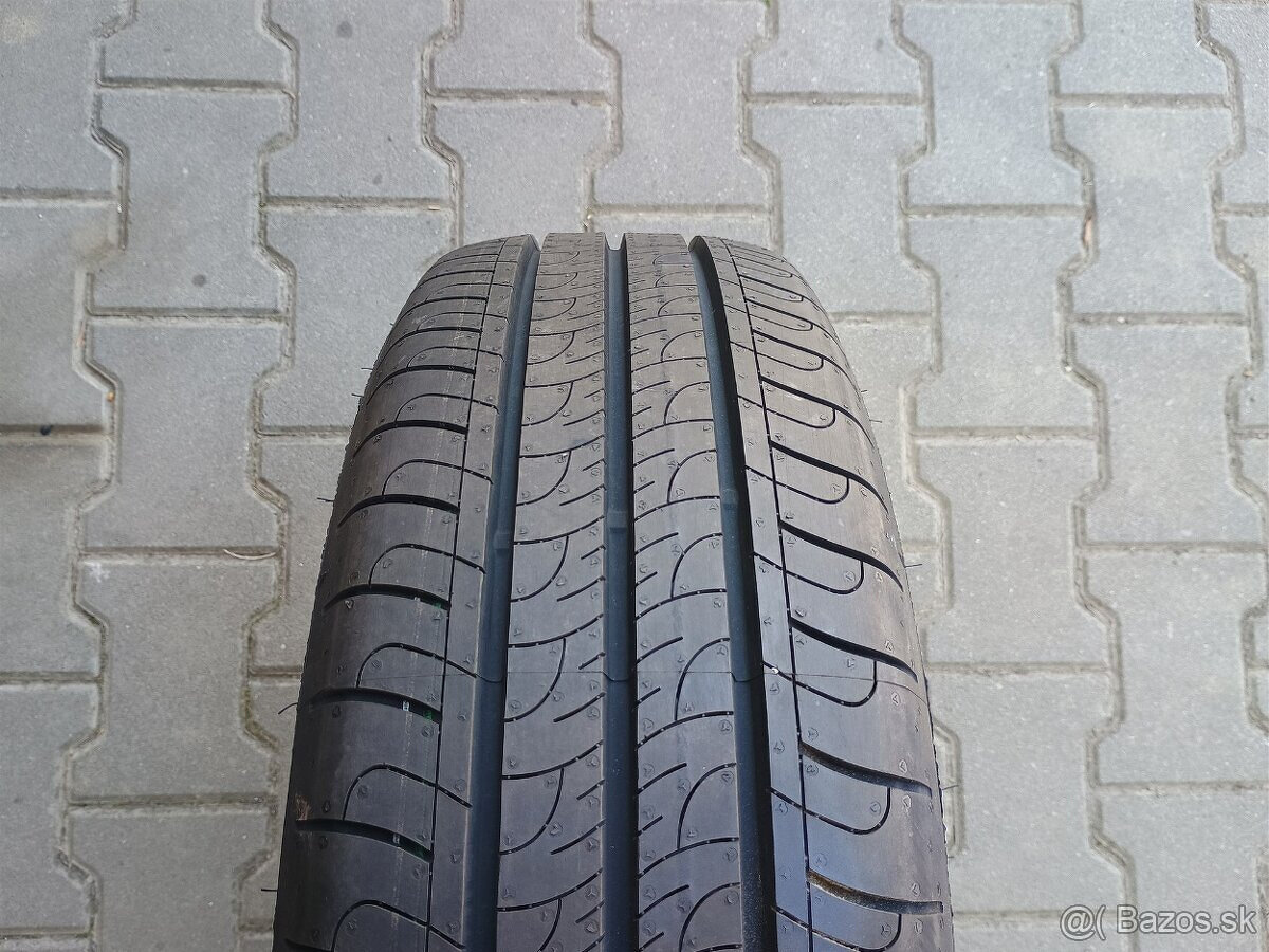 Letné pneu GoodYear EfficientGrip Cargo 195/65 R16C