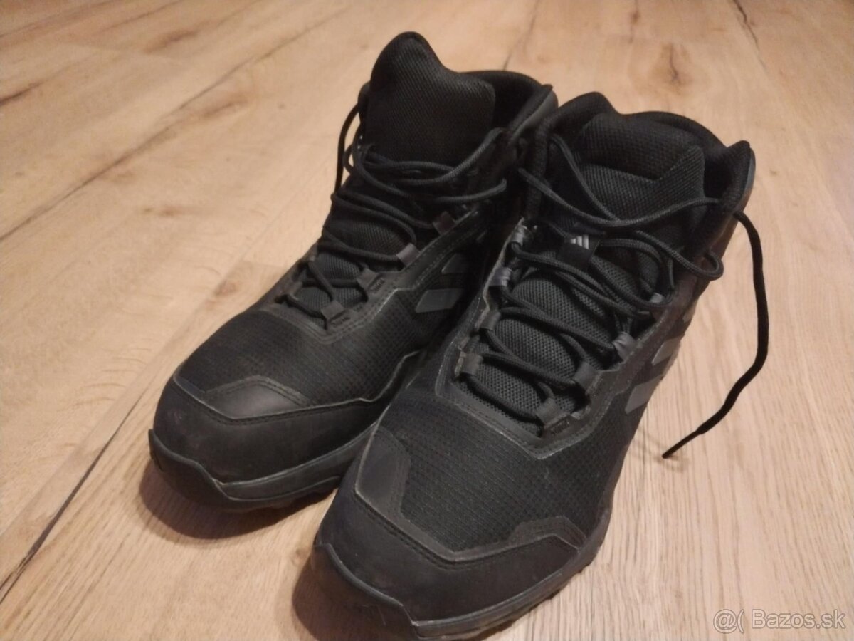 Adidas Eastrail WP M Sn00 Black/Carbon 44