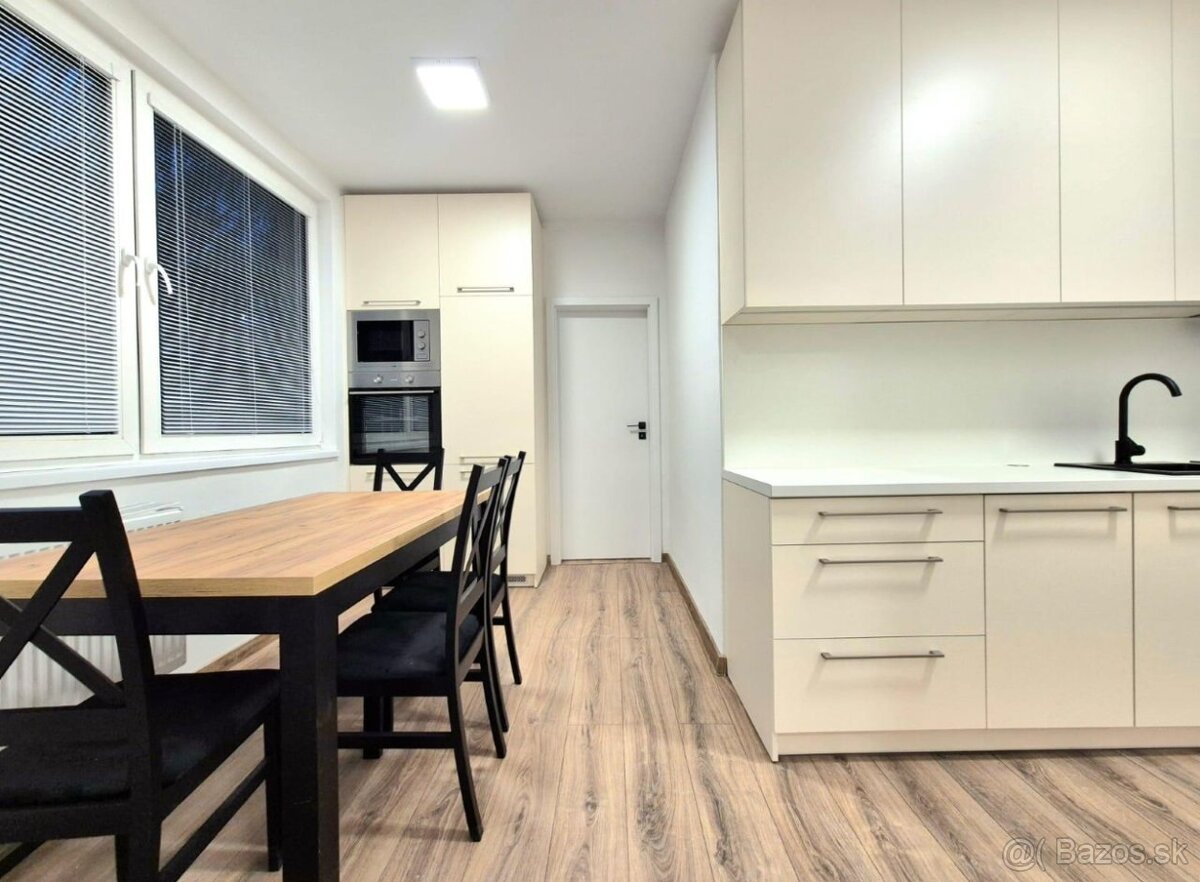 3,5 izbový zrekonštruovaný byt 72 m2 Trenčín