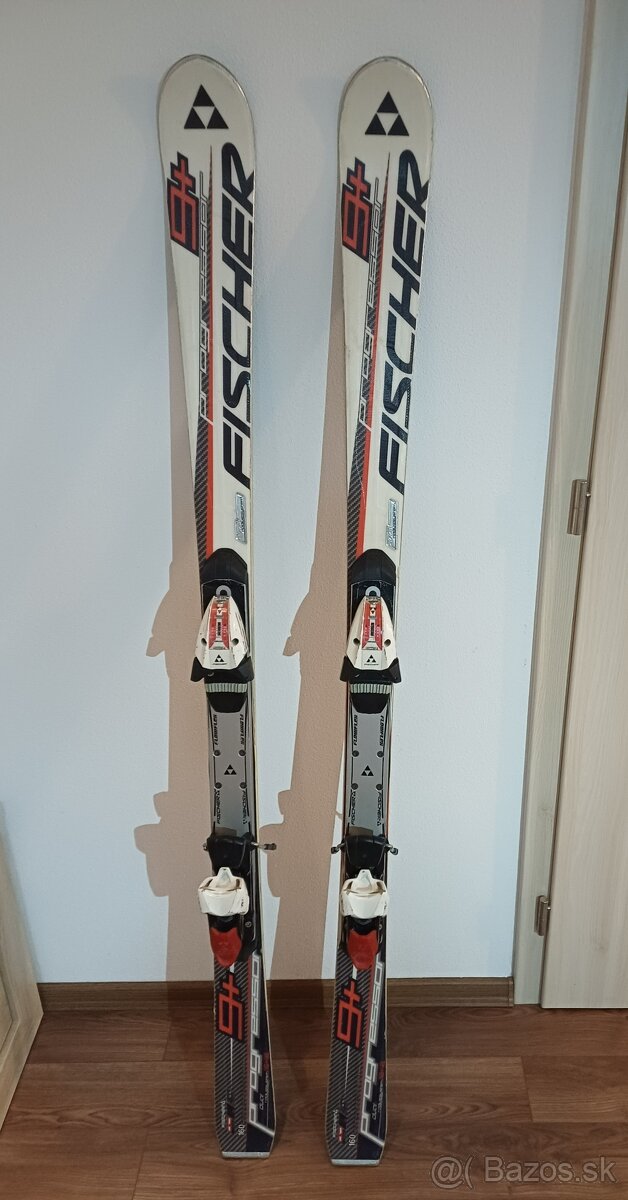 Predám lyže značky Fischer 9+progressor, 160 cm