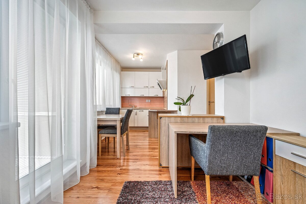 Na predaj veľmi pekný 2-izbový byt s terasou - Svit