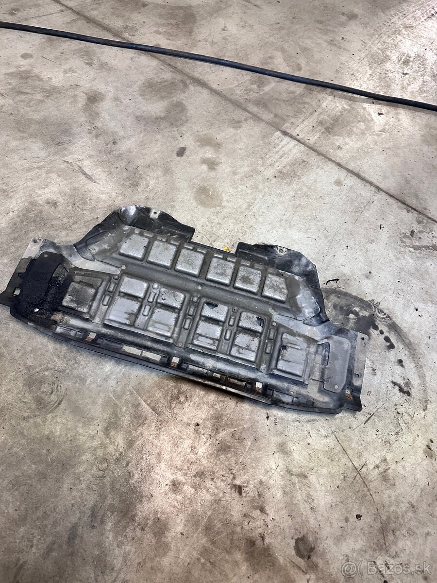 Spodný kryt motora BMW X5 e53