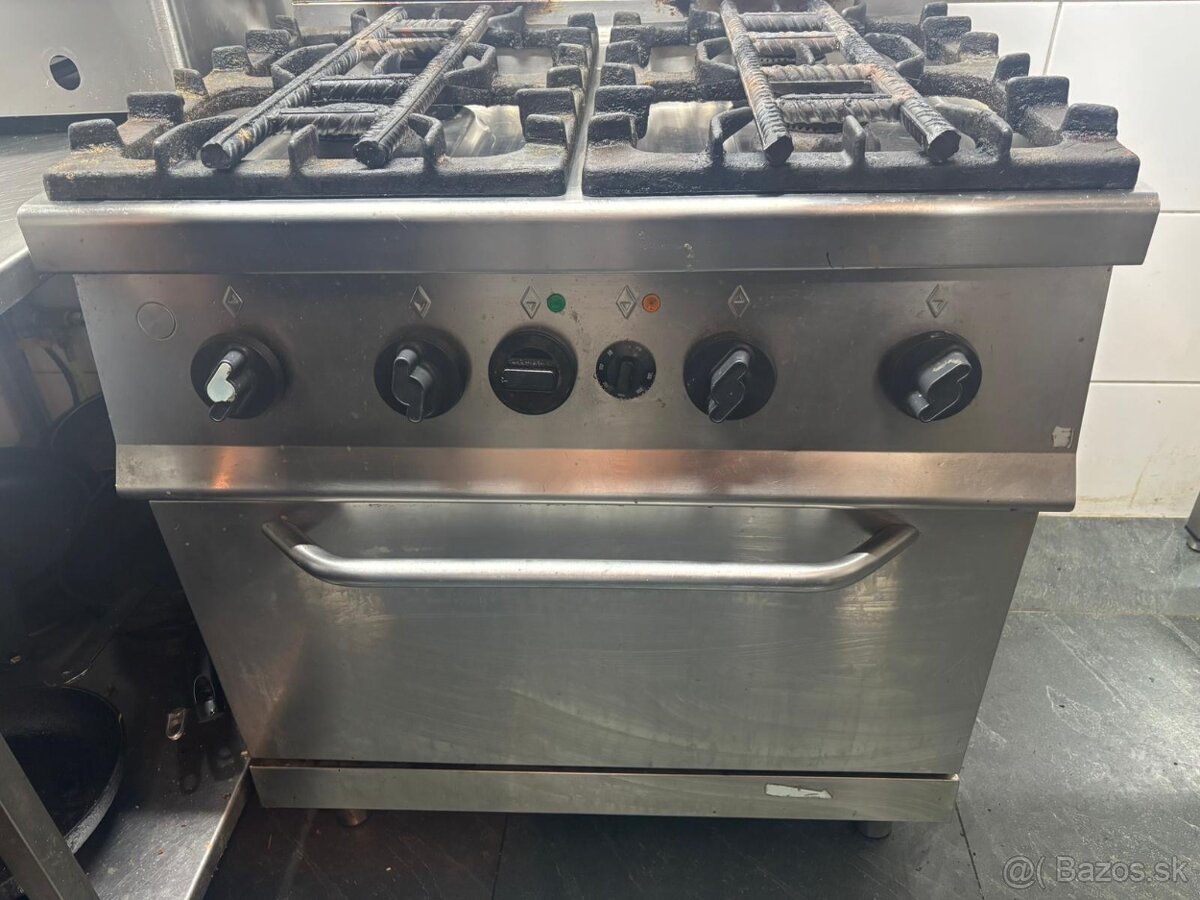 Plynový šporak s elektrickou trúbou