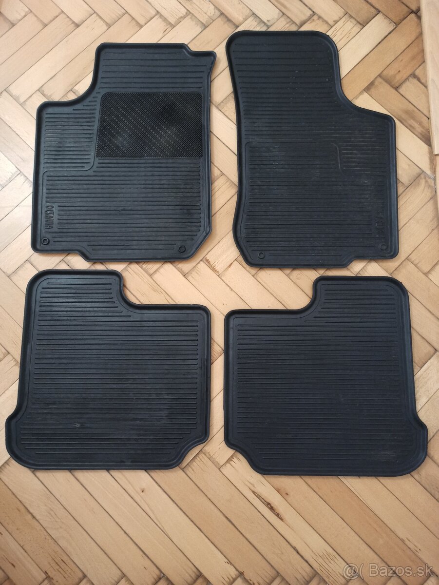 Originál gumené rohože/vaňa do kufra Octavia 1 Combi