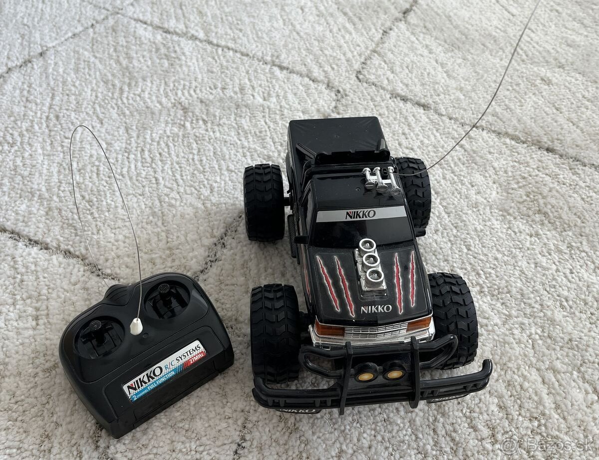 Auto na dialkove ovládanie