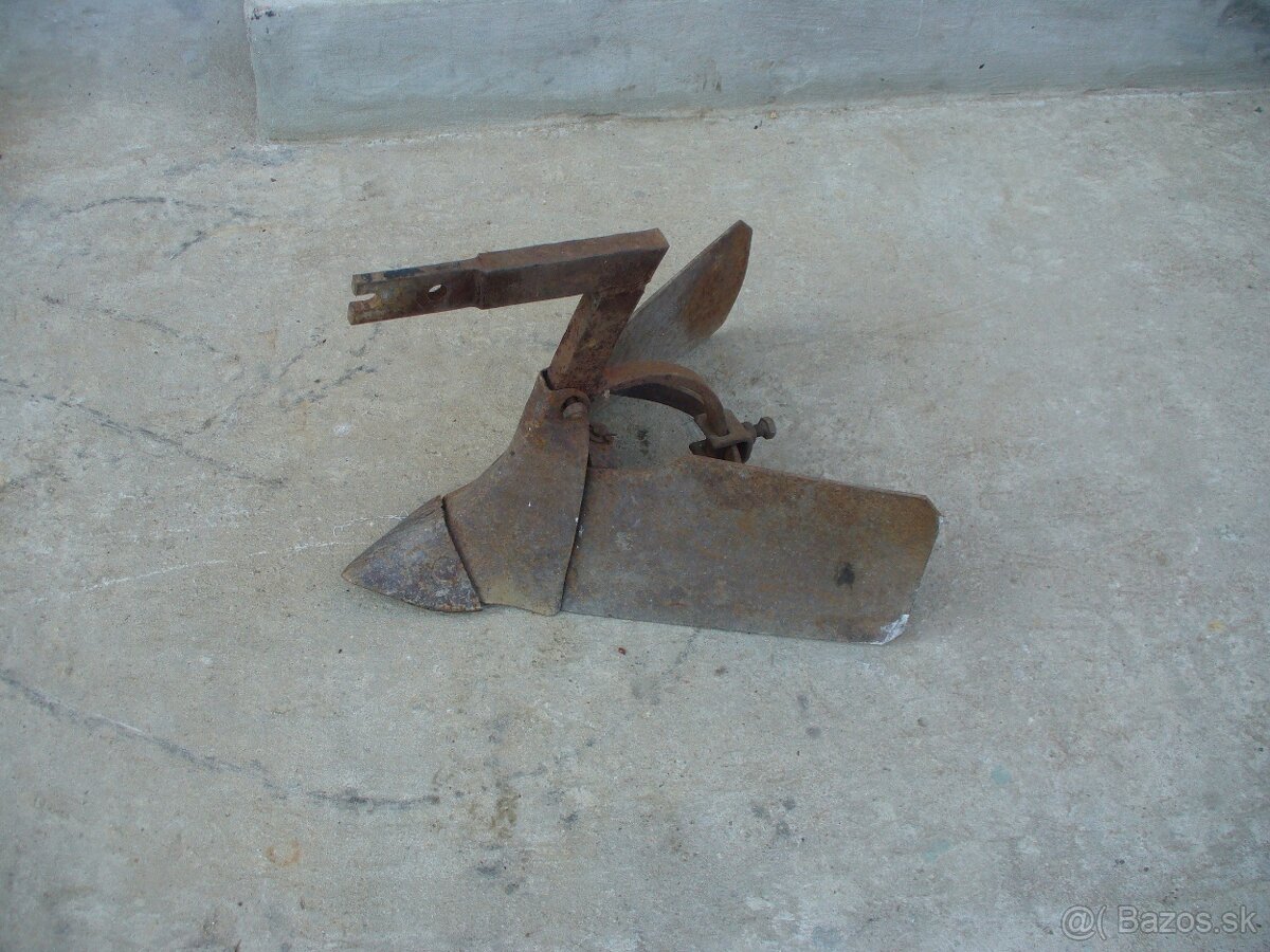 Predám k malotraktoru Terra, Vari riadkovač