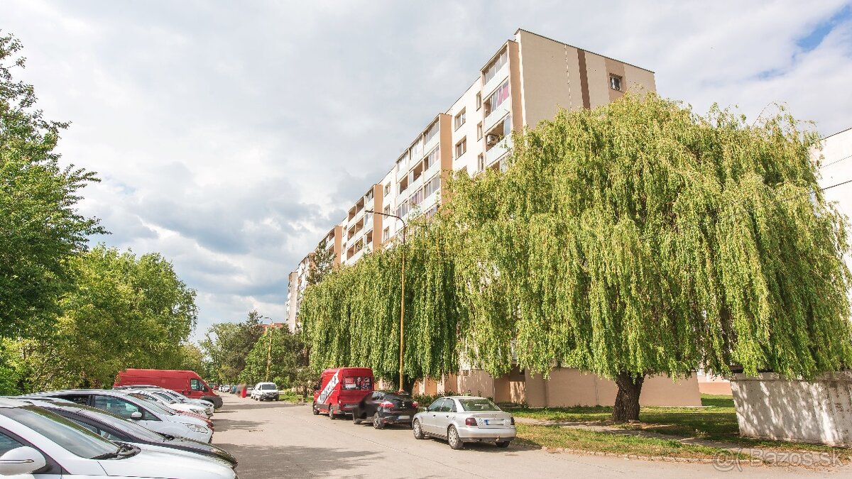 4 izbový byt s balkónom