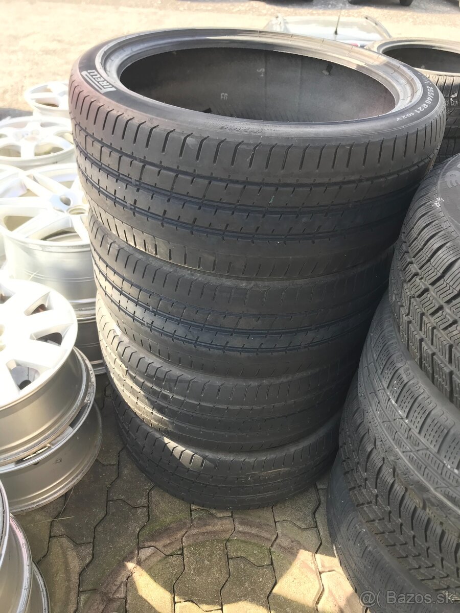 Letní pneu Pirelli - 225/40 R21 102Y