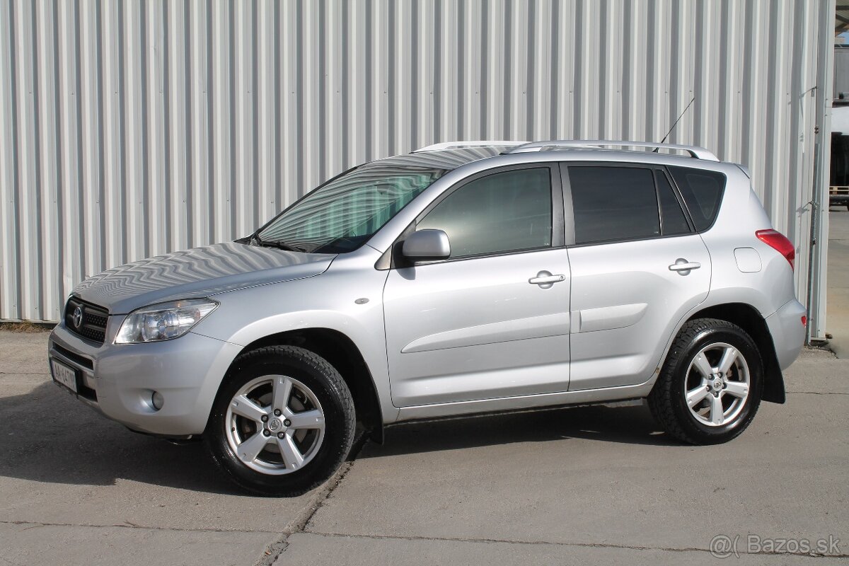 Toyota RAV4 2.0 VVT-i možný odpočet DPH