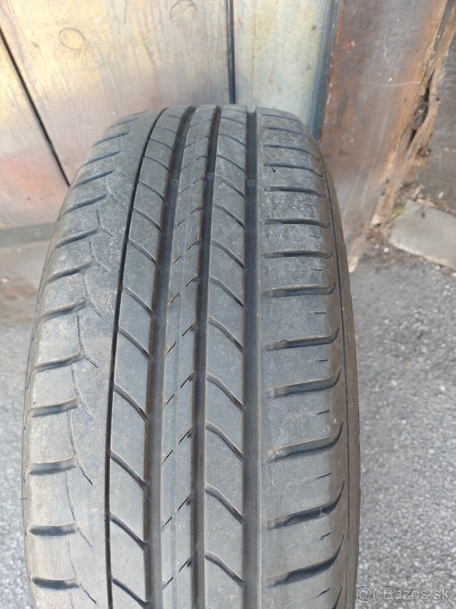 Predám 185/65 R15 letne