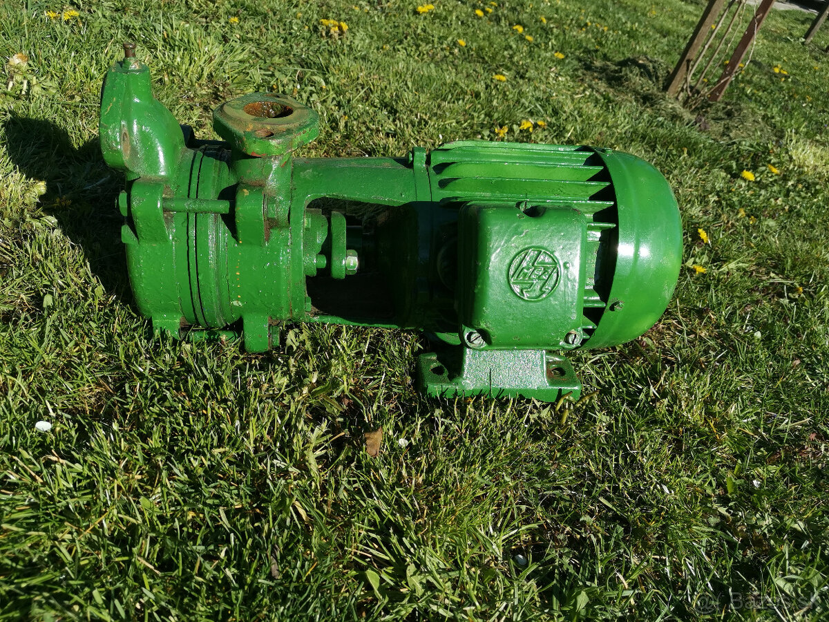 Motor s čerpadlom