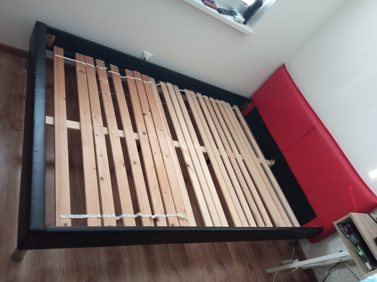 Posteľ 140cm x 200cm