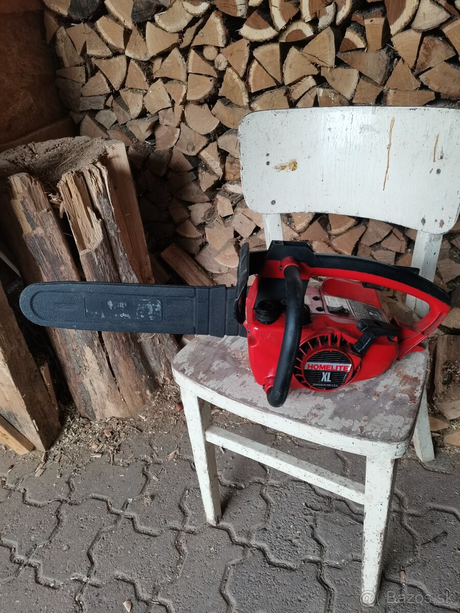 Malá motorová píla Homelite XL