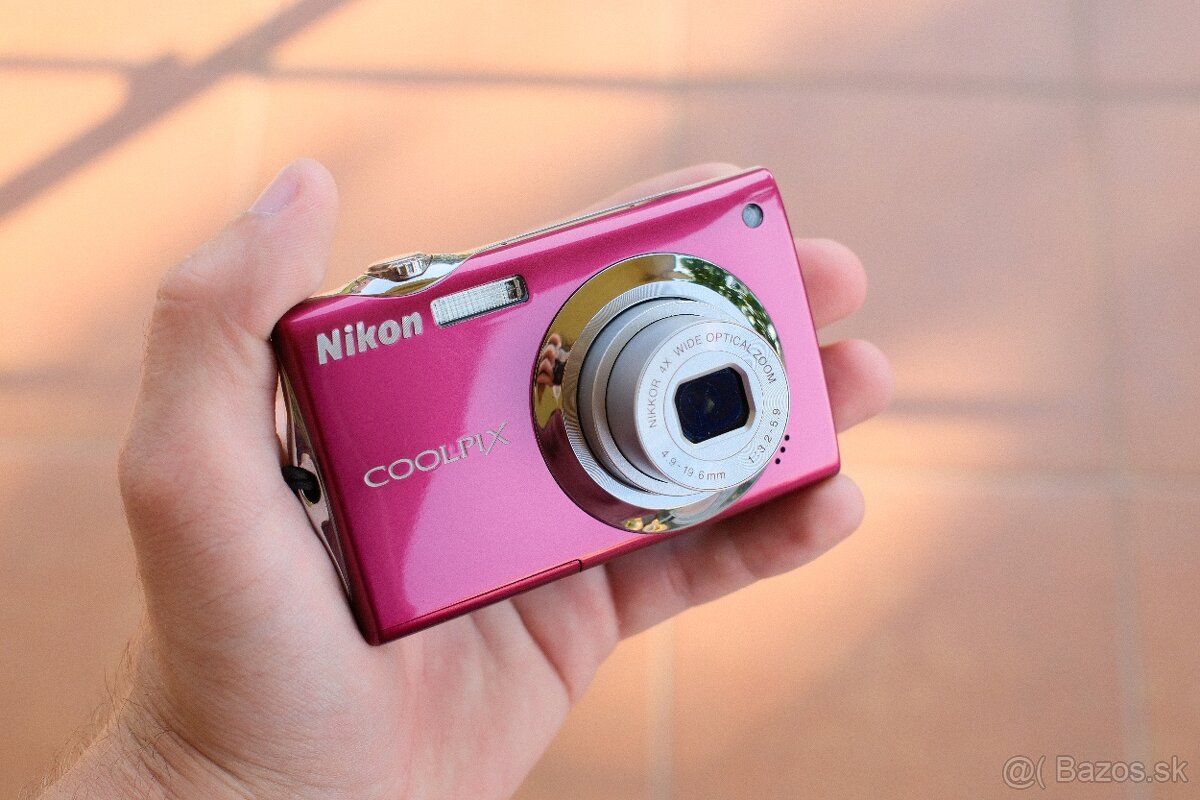 Nikon Coolpix S4000 /zánovný/