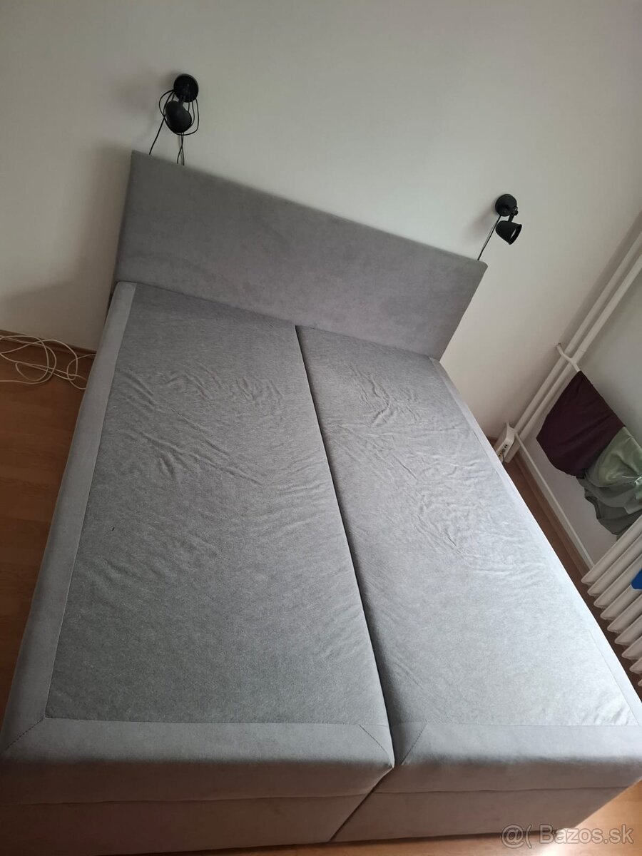 Box Spring postel Island