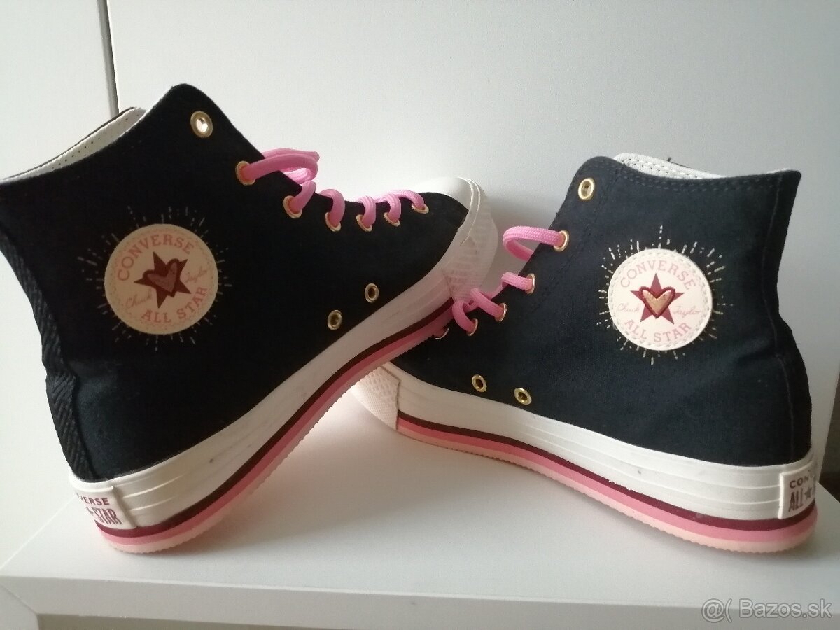 CONVERSE čierne
