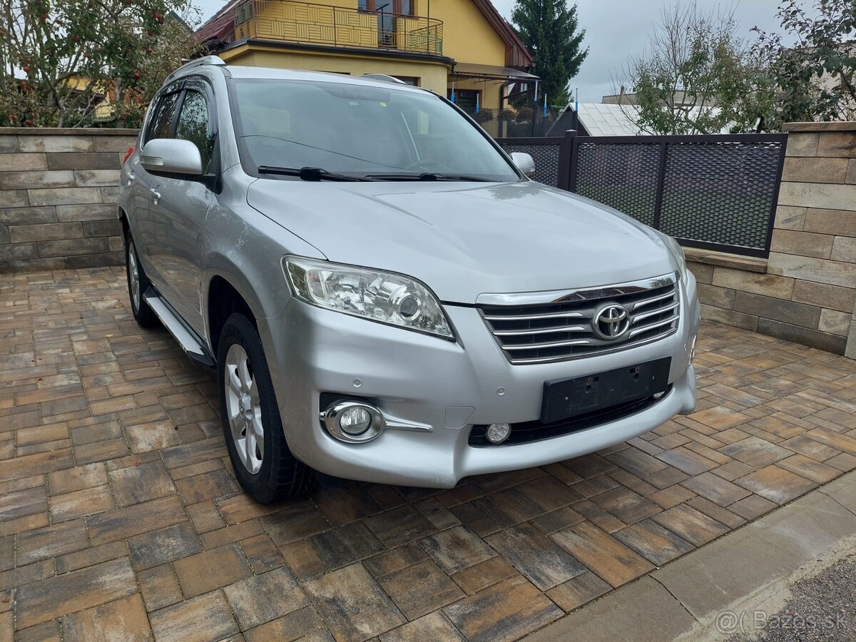 Toyota RAV4, 4x4 2.2D-4D