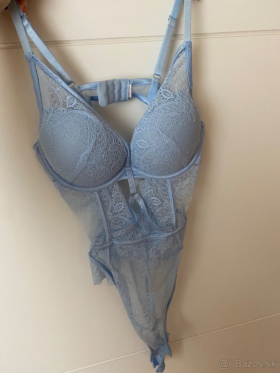 Čipkovane body