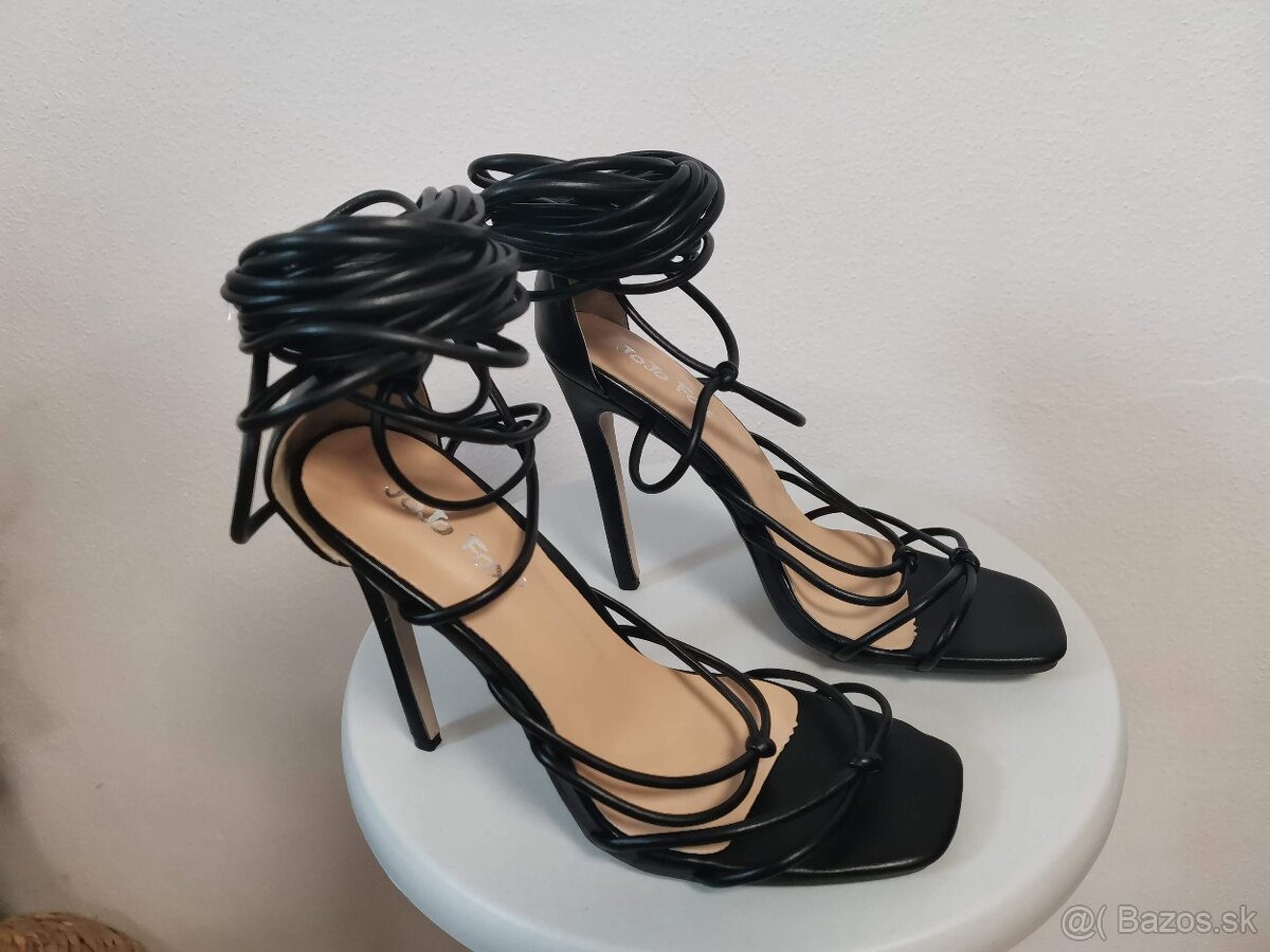 Sandálky Jojo Fox č. 38