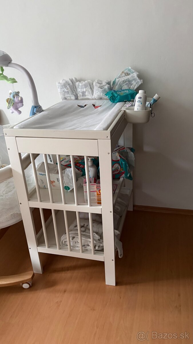 prebaľovací pult ikea