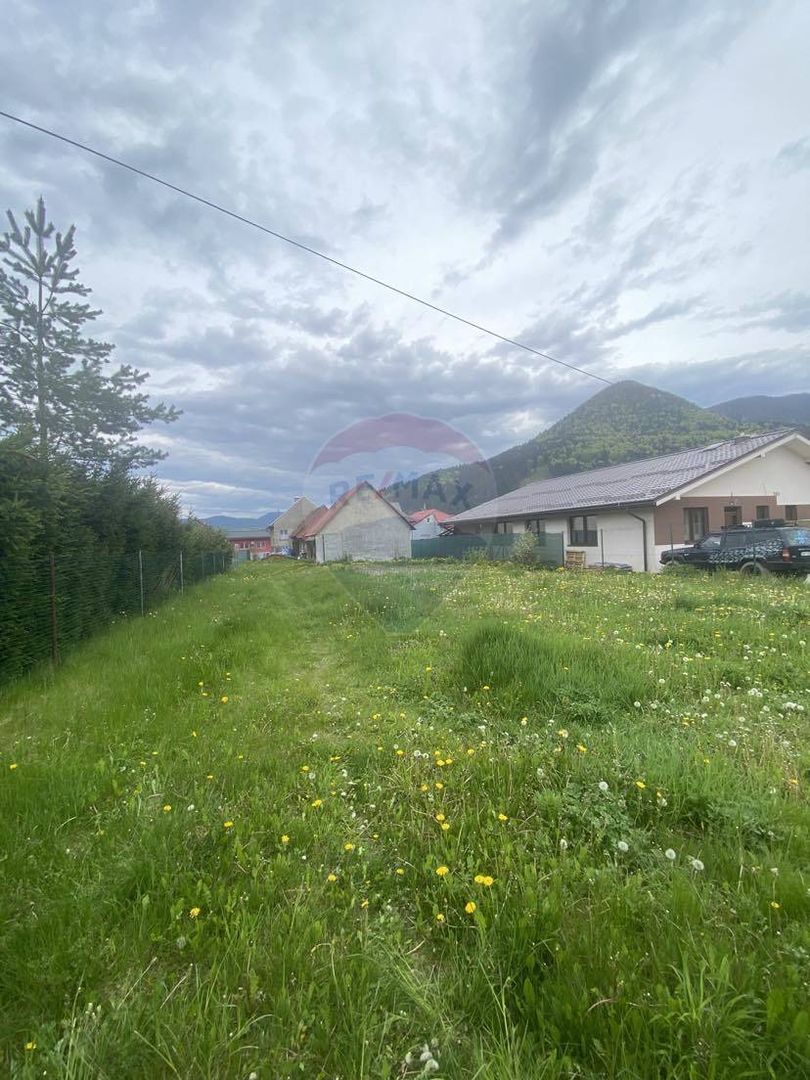 Realitná kancelária RE/MAX ponúka na predaj stavebný pozem