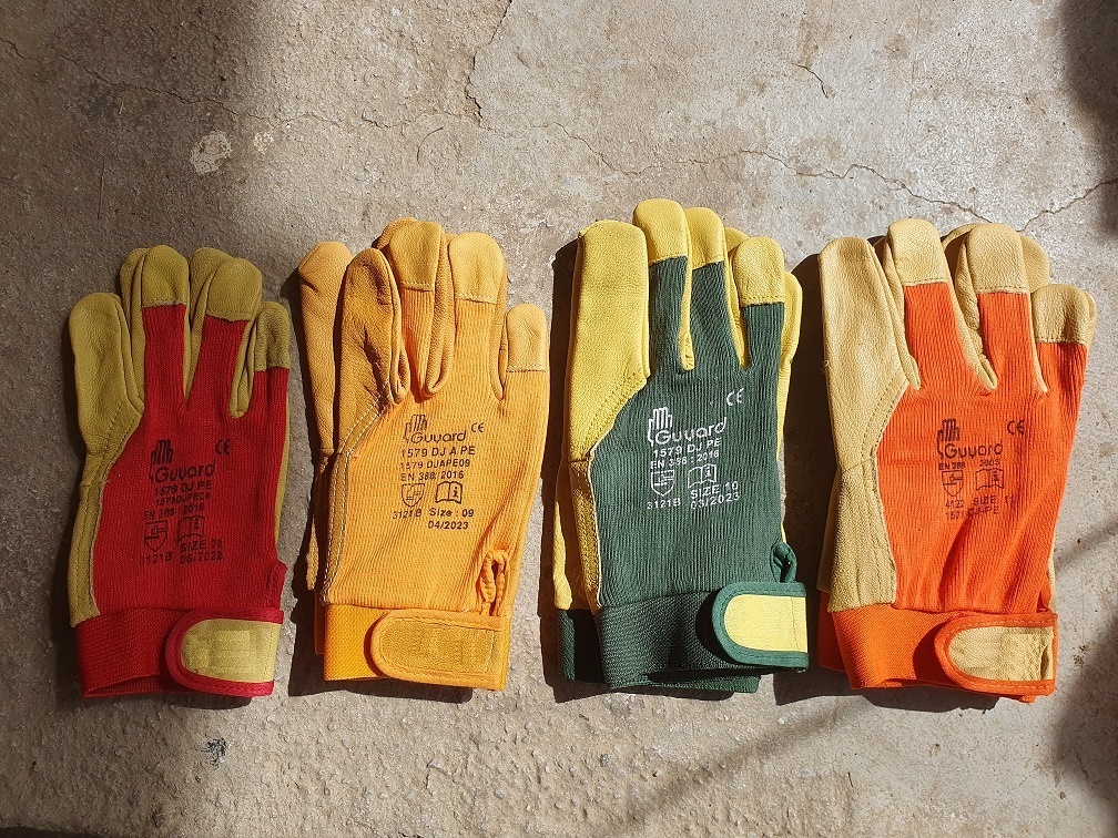 Pracovne rukavice so suchym zipsom