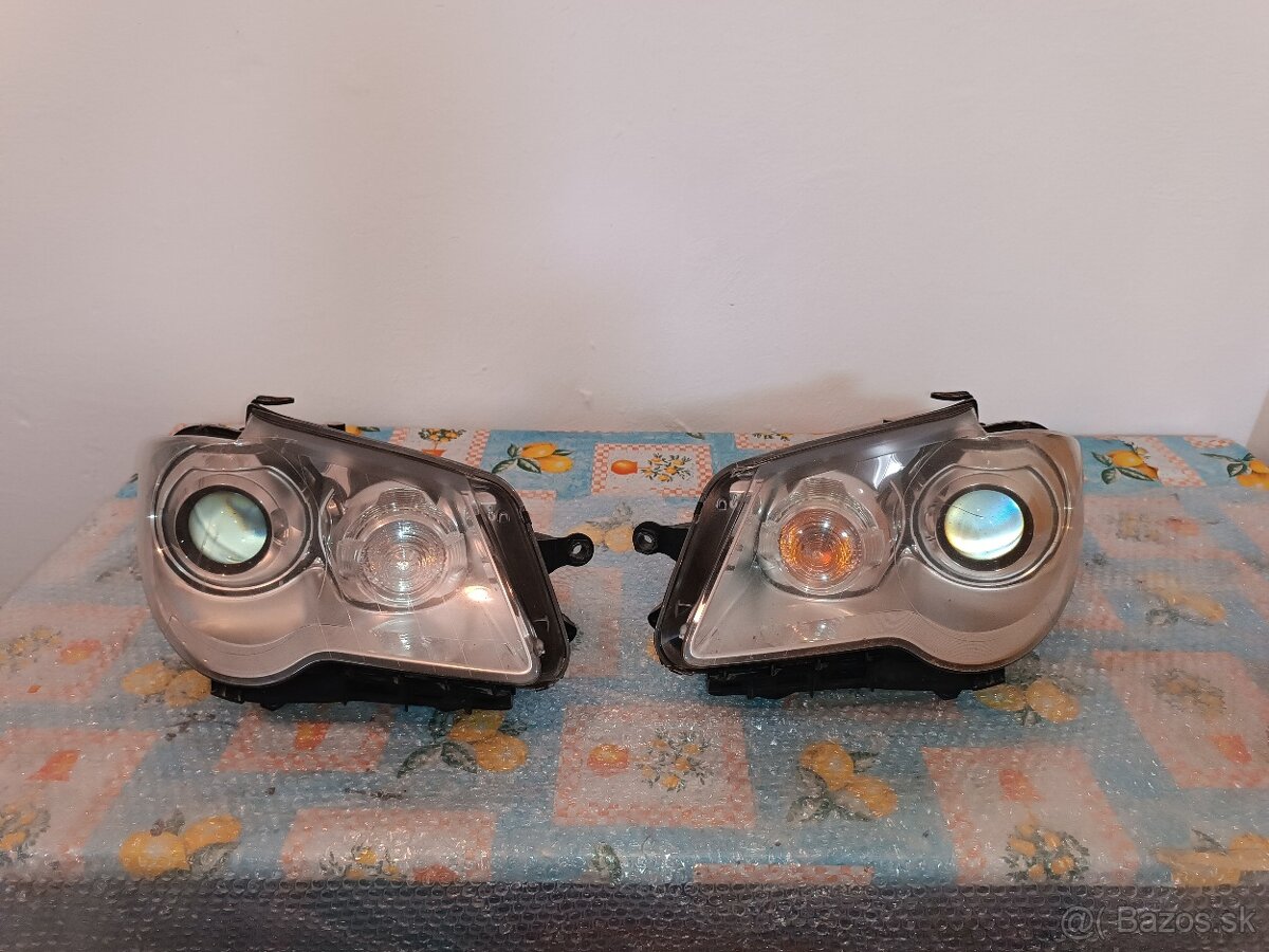 Bi-xenon svetlá Touran