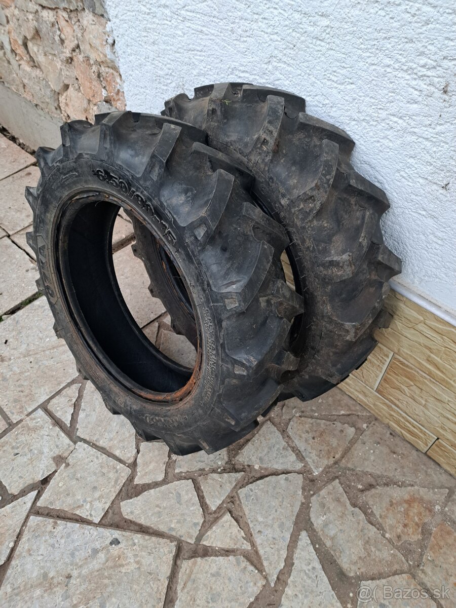 Šípové gumy na traktor