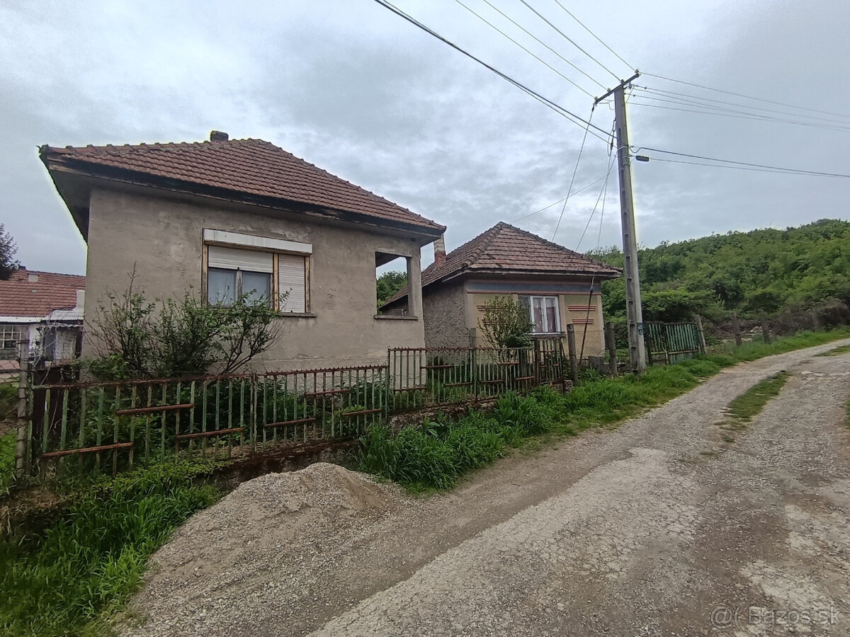 25 min. z Košíc 2-izbový rodinný dom v meste Gönc, Maďarsko