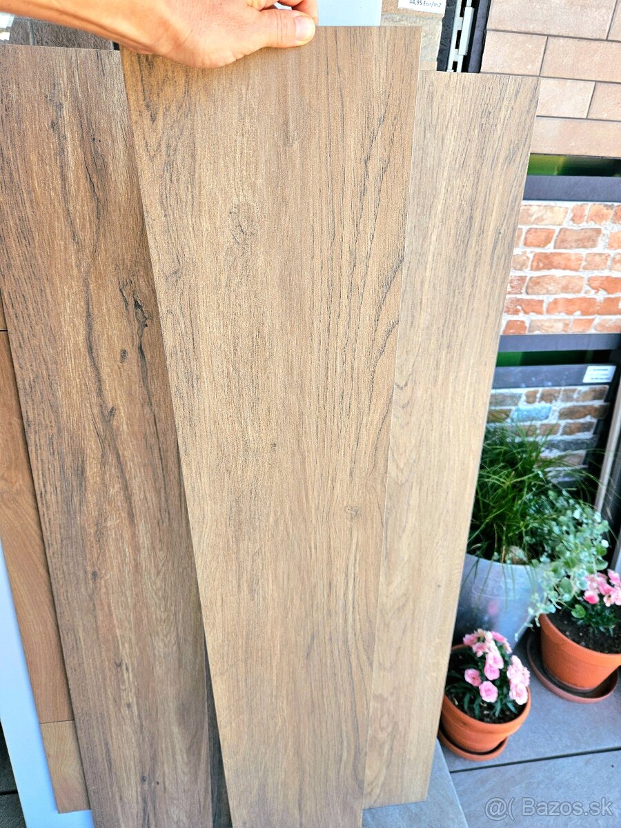 Dlažba keramická vzhľad drevo 20x120 odtieň podobný orechu