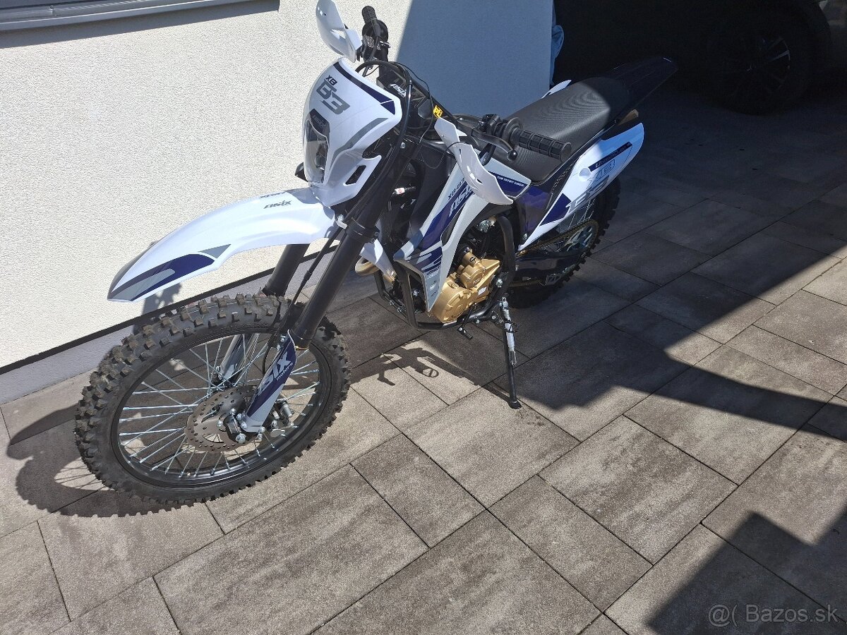 Enduro 250 4takt Asix nové