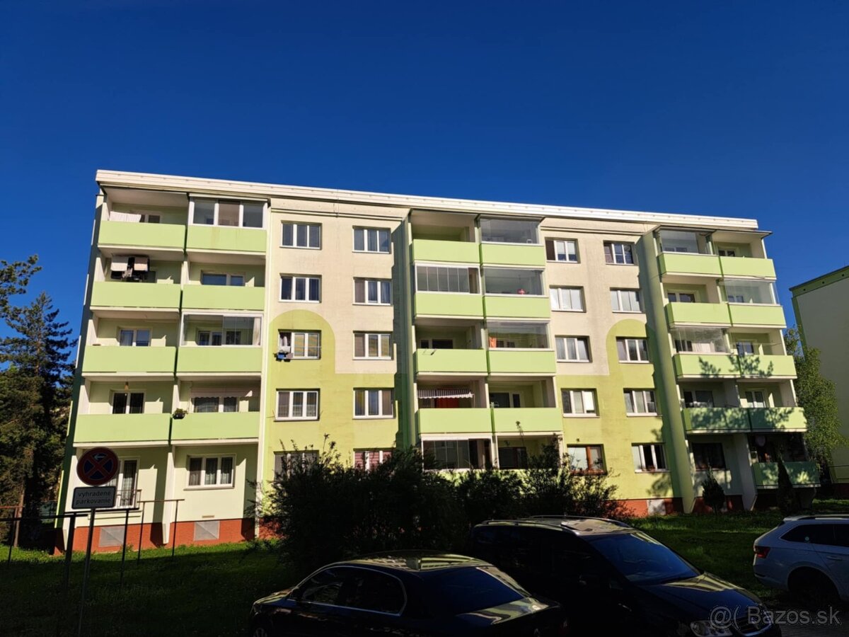 2 izbový byt s balkónom, Martin - Sever