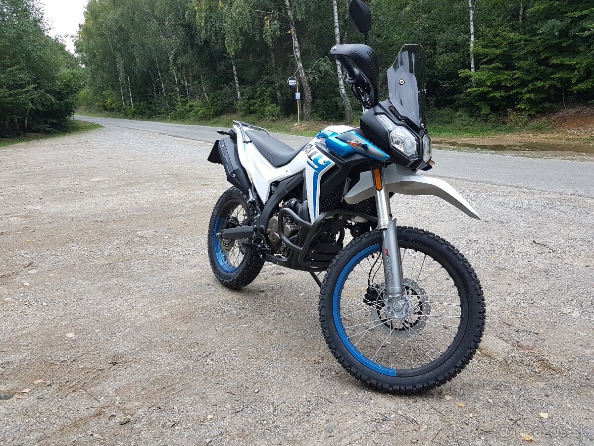 VOGE 300 RALLY