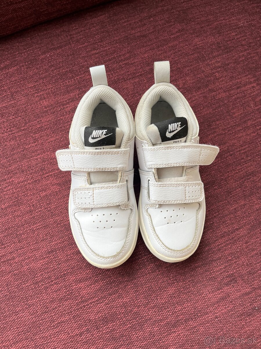 Tenisky Nike 28