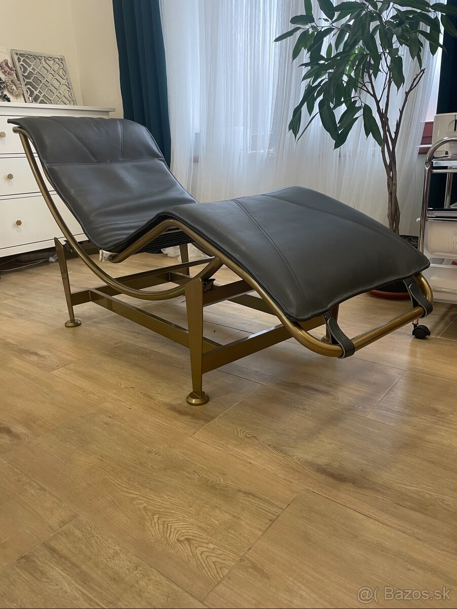 Kozmetické lehátko kolíska