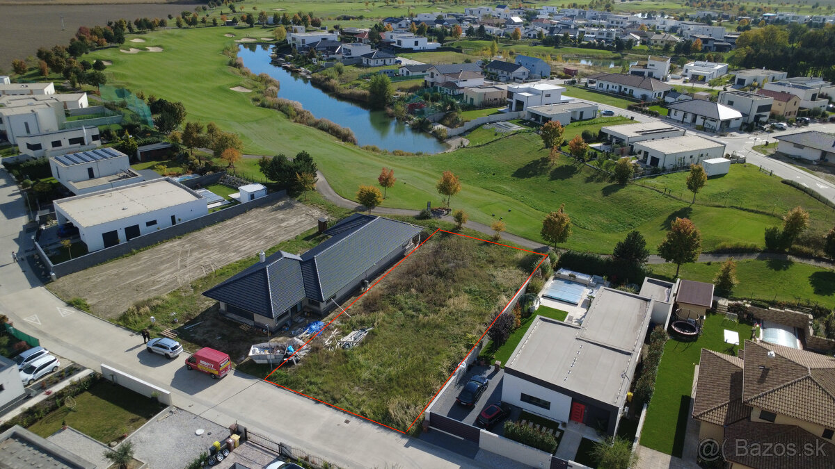 Hrubá Borša, okr. Senec – NA PREDAJ stavebný pozemok vo vyhľ