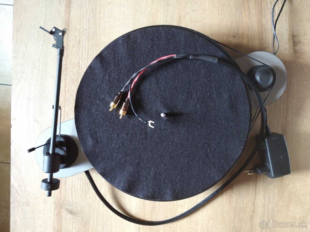 Pro Ject Elemental gramofon