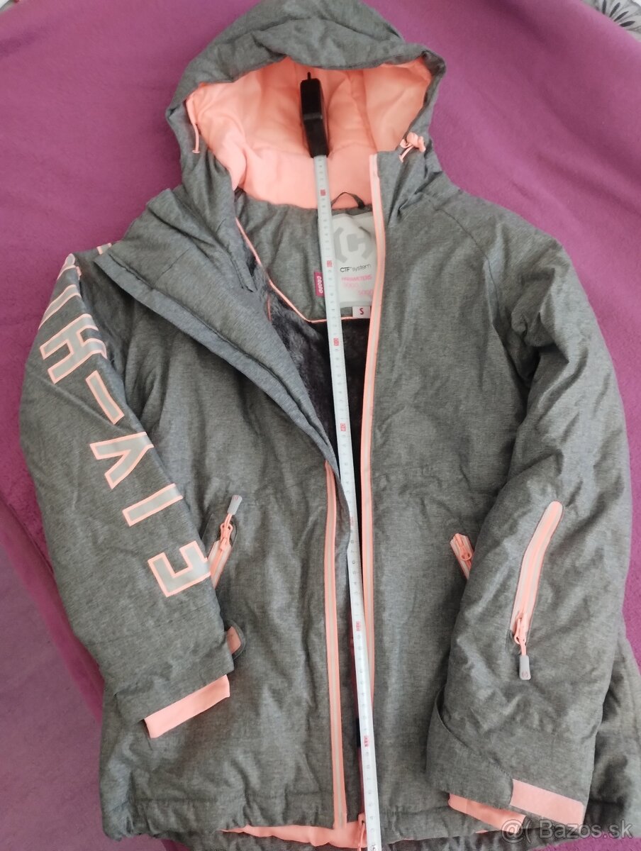 Nova lyziarska bunda zn. CROPP