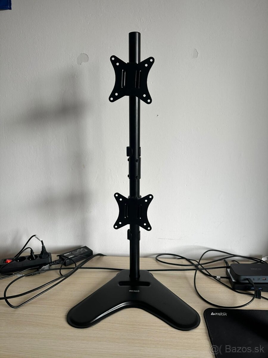 držiak na monitor AlzaErgo Arm DE35 Pylon (v záruke)