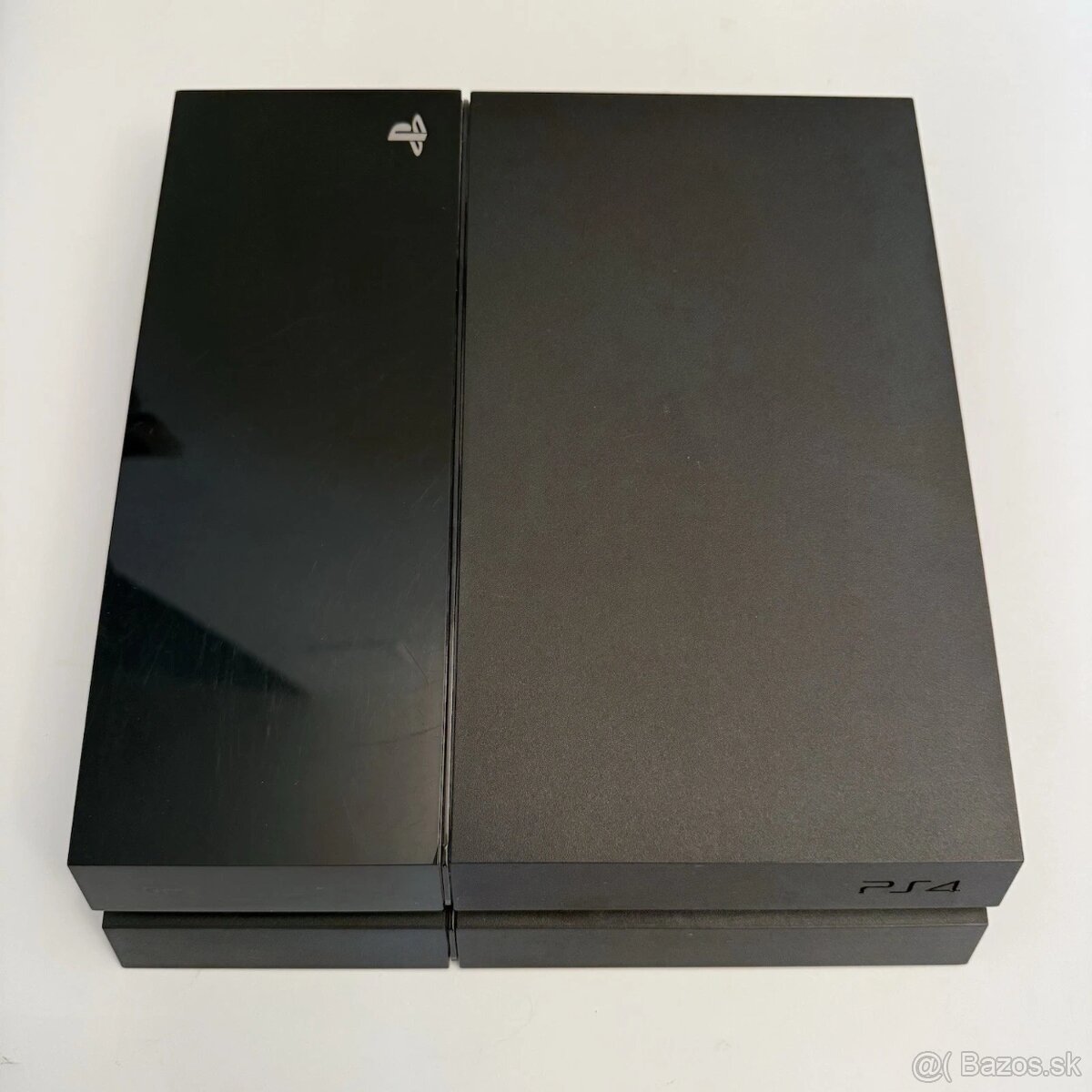 Predám Sony PlayStation 4 500GB FAT