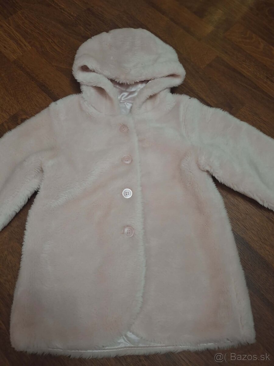 Kožušinkový kabátik - bledoružový