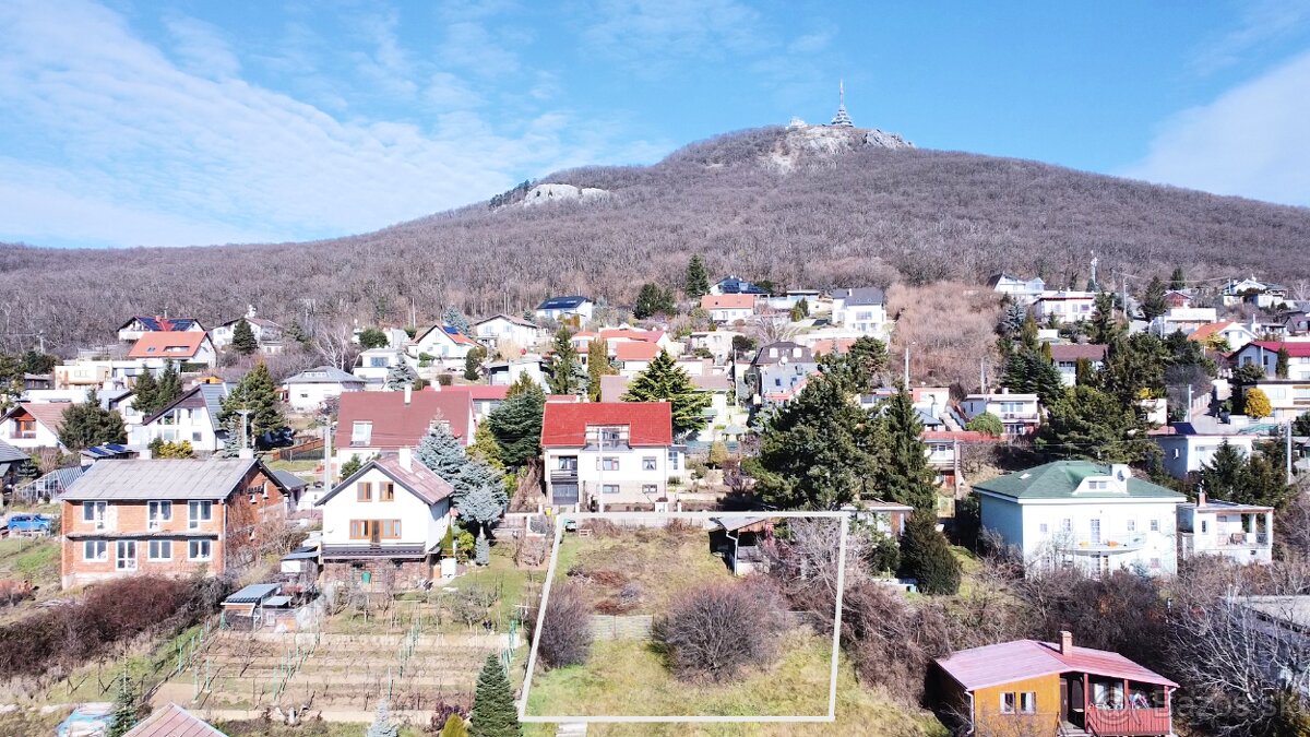 Predaj stavebný pozemok s krásnym výhľadom Nitra, Zobor