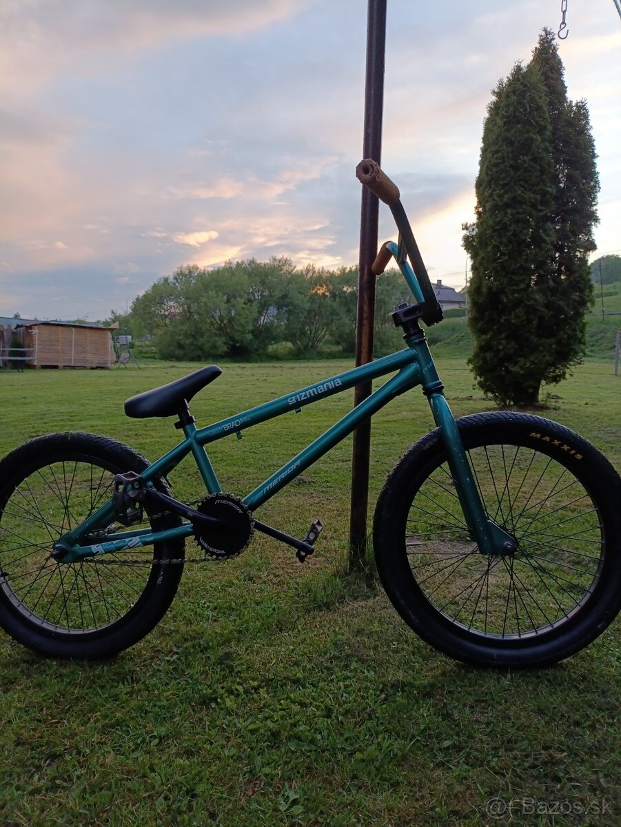 BMX bicykel