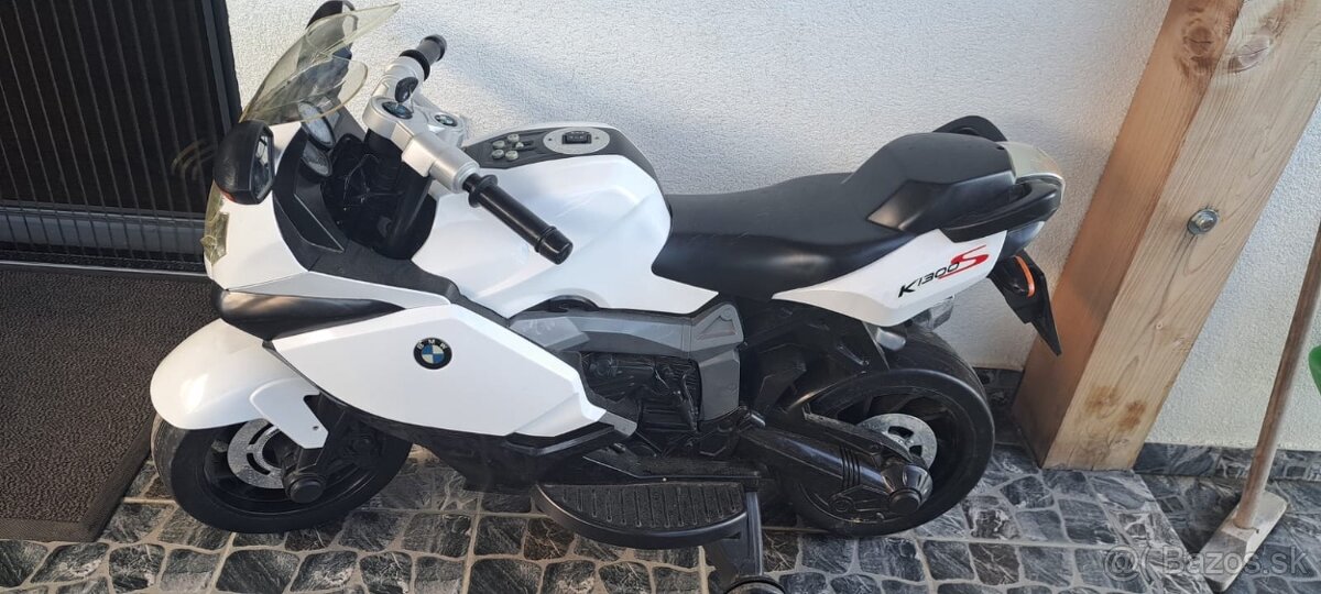 Predám detskú elektrickú motorku BMW